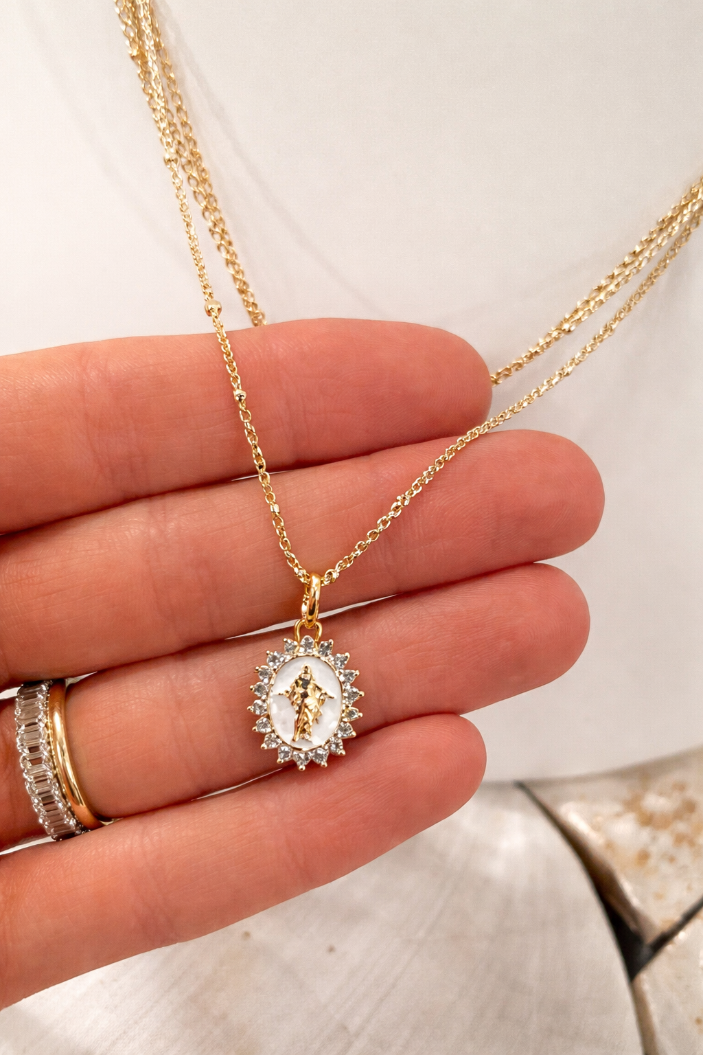 JESUS NECKLACE | GOLD