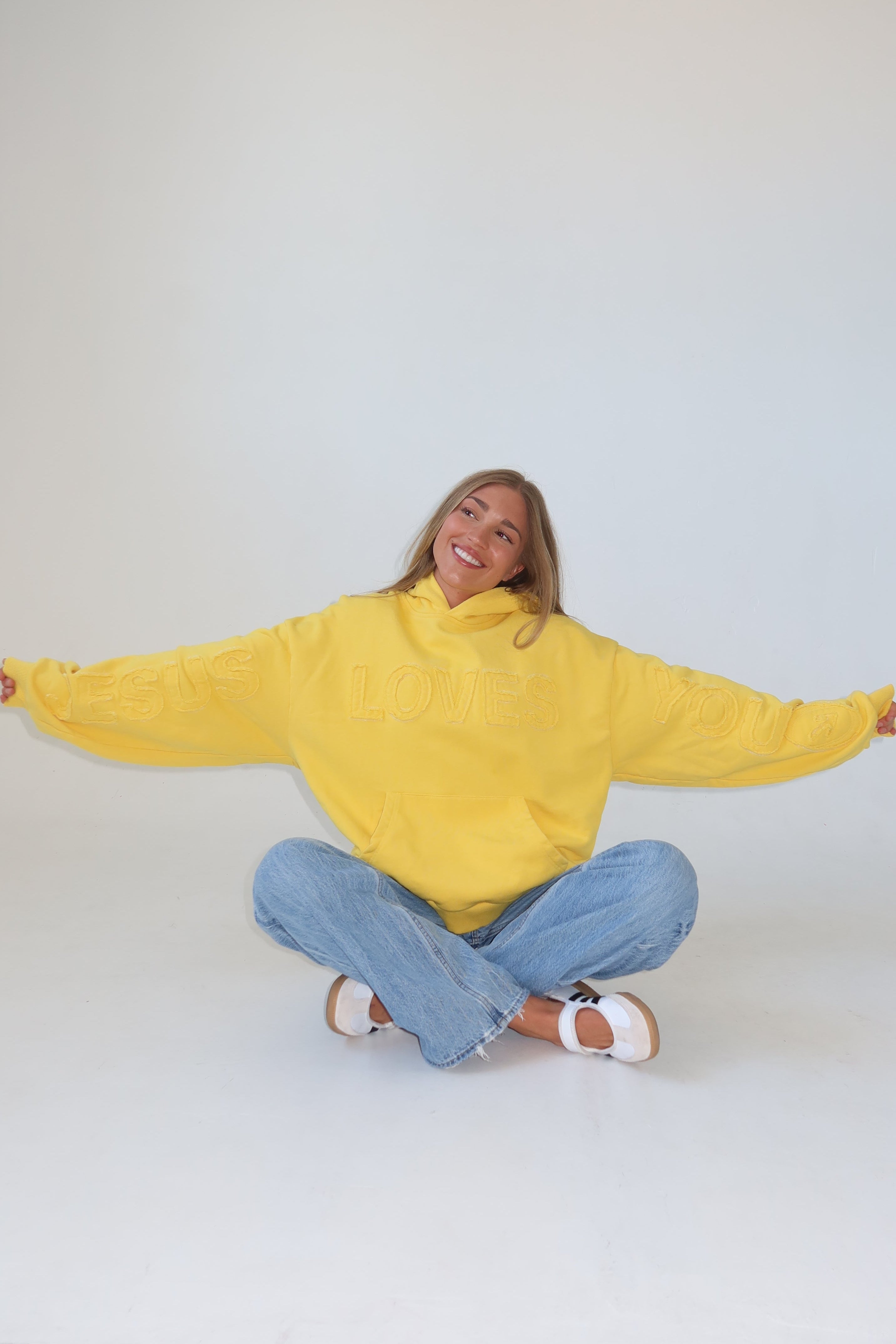 *PRE-ORDER* (10 WEEKS) - HUG HOOD | SUNNY