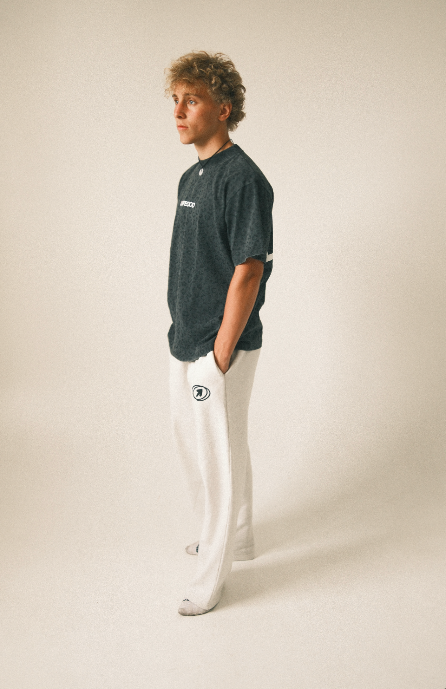 JLY | SWEATS